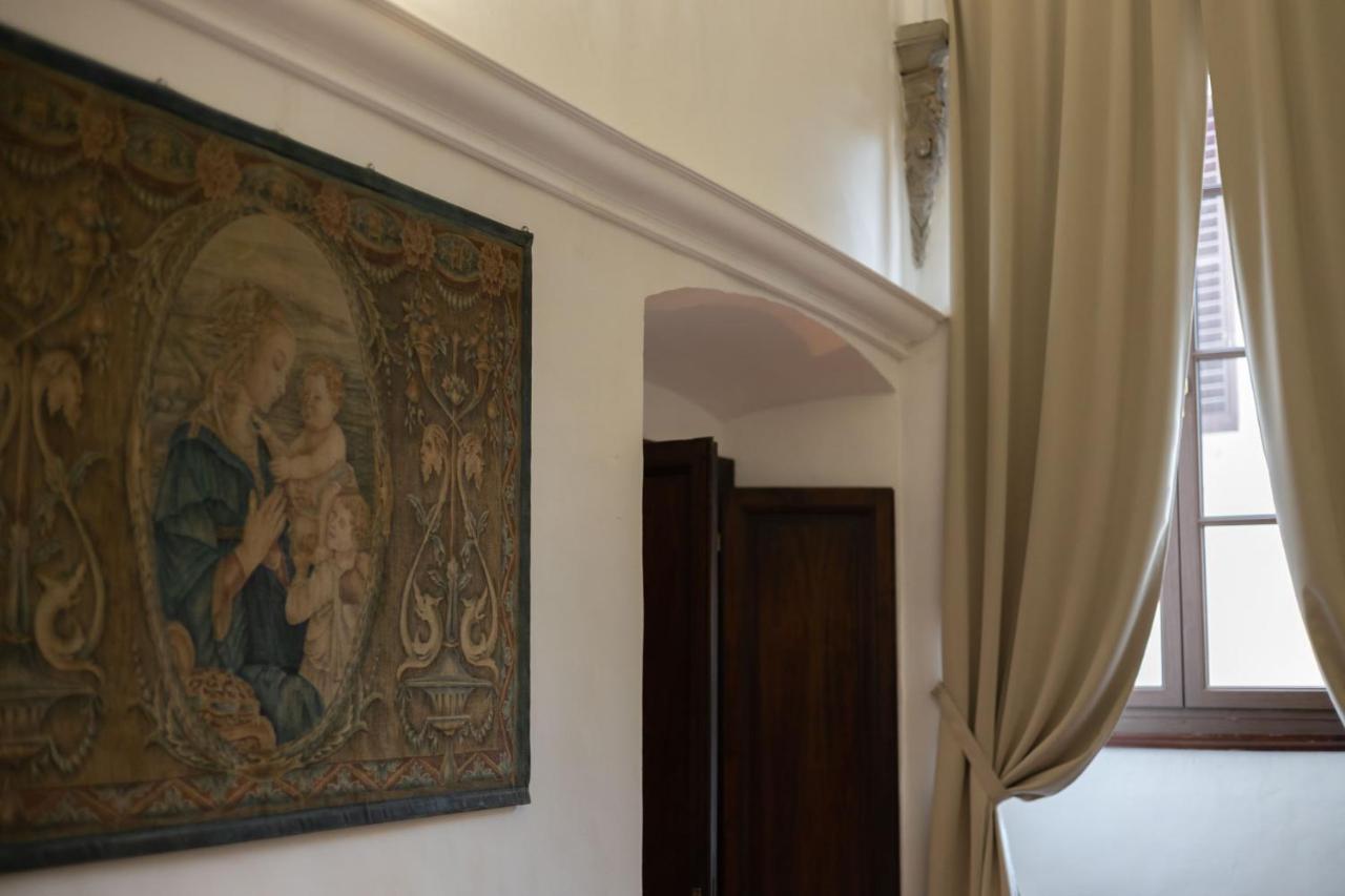 Palazzo Roselli Cecconi Apartments ฟลอเรนซ์ ภายนอก รูปภาพ